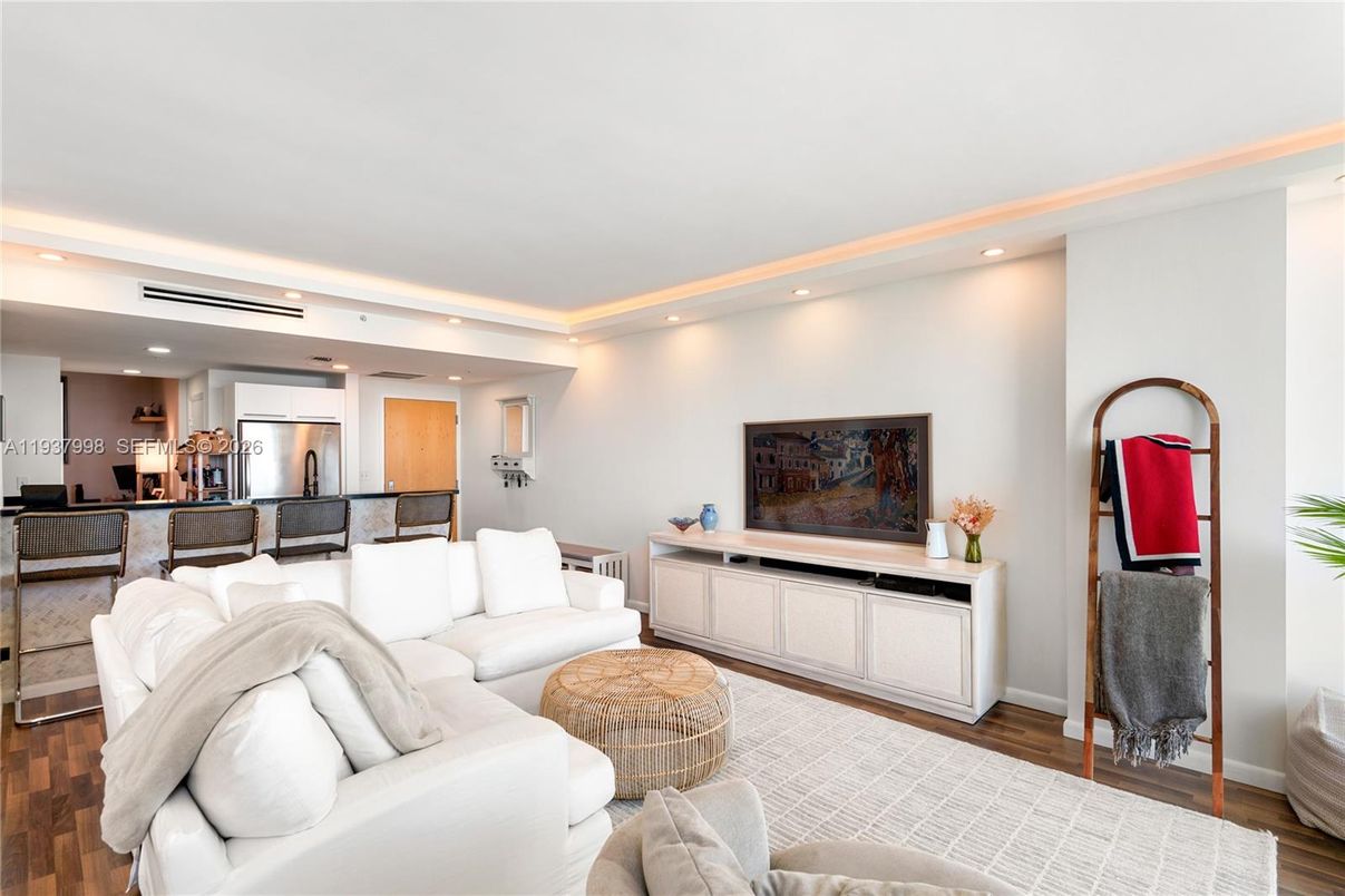 Interior, Living room, Recessed Lighting, Wood Texture Flooring