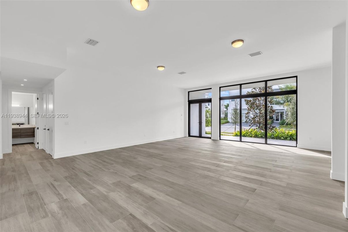 Empty room, Interior, Recessed Lighting, Wood Texture Flooring