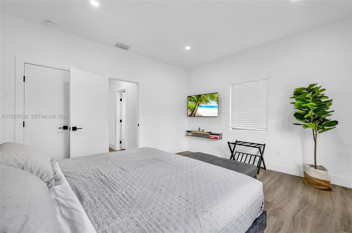 Bedroom, Interior, Recessed Lighting, Wood Texture Flooring