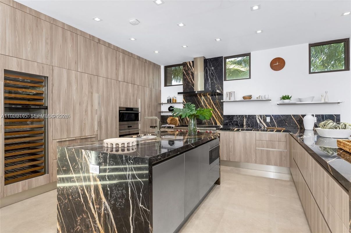 Interior, Kitchen, Recessed Lighting