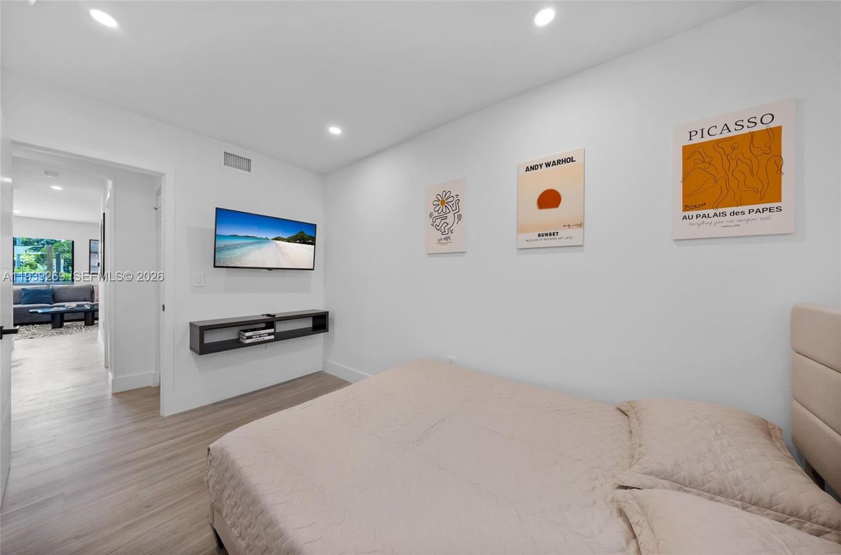 Bedroom, Interior, Recessed Lighting, Wood Texture Flooring