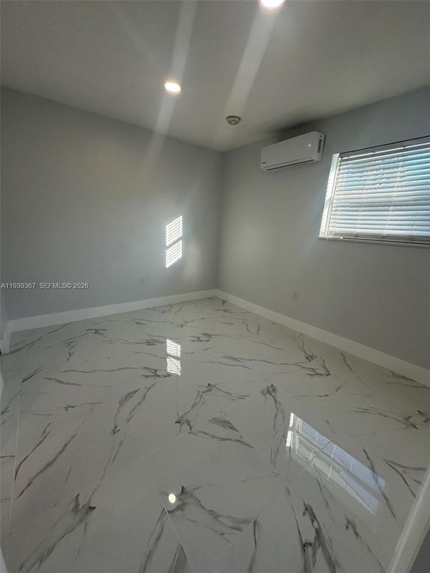 Empty room, Interior, Marble, Recessed Lighting