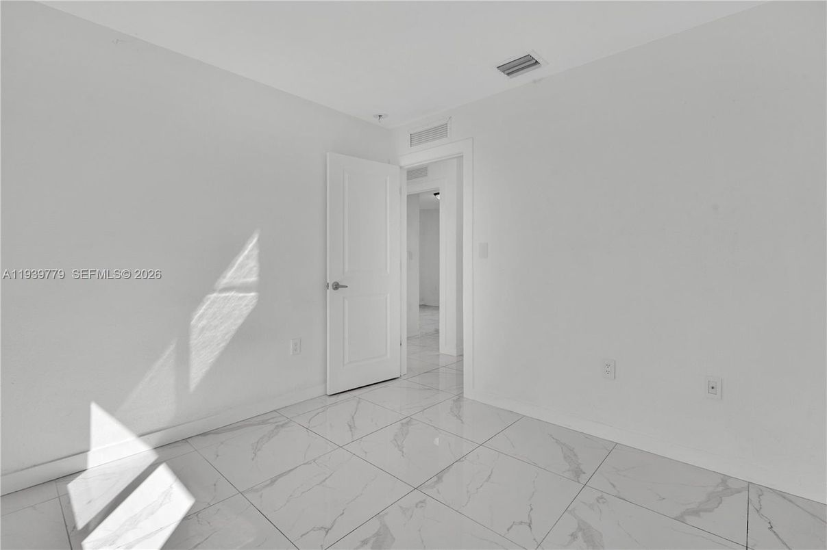 Empty room, Interior, Marble