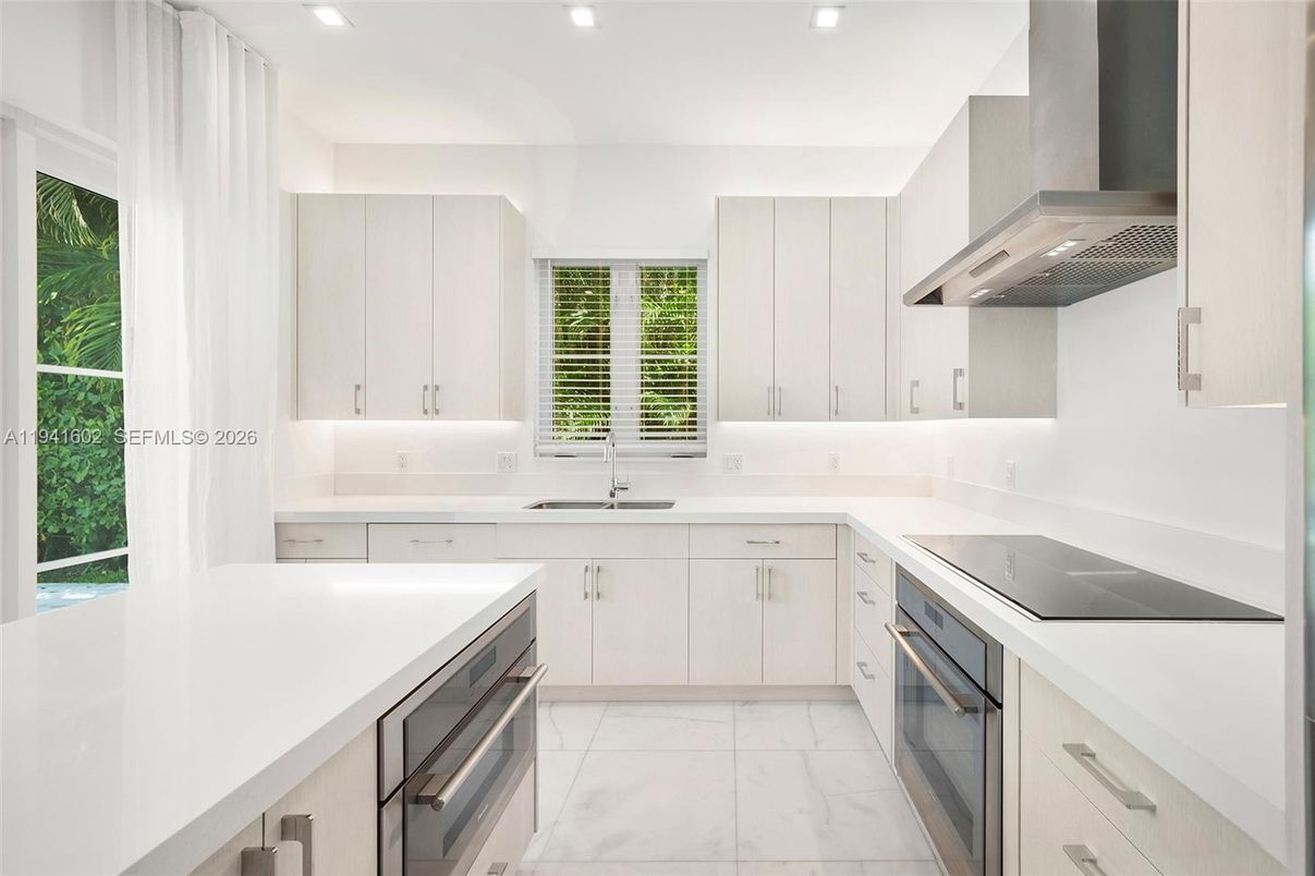 Interior, Kitchen, Marble, Recessed Lighting