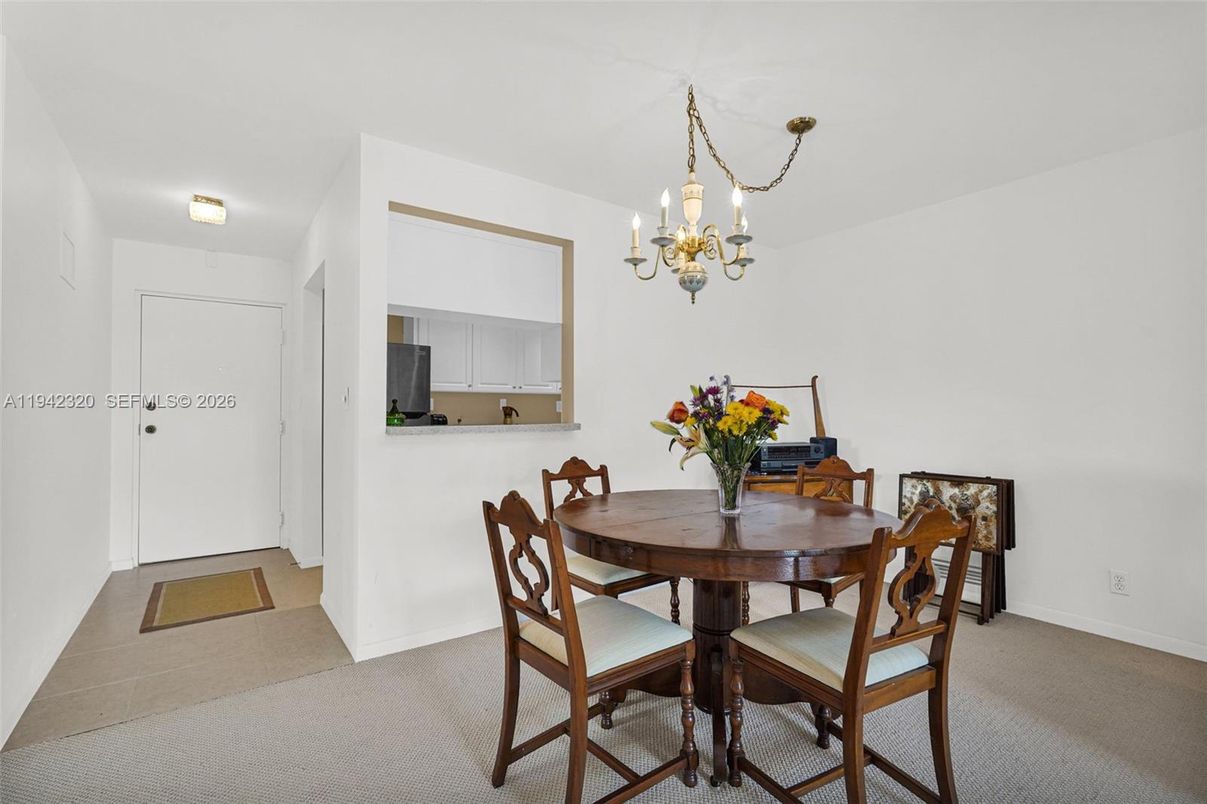 Chandelier, Dining room, Interior