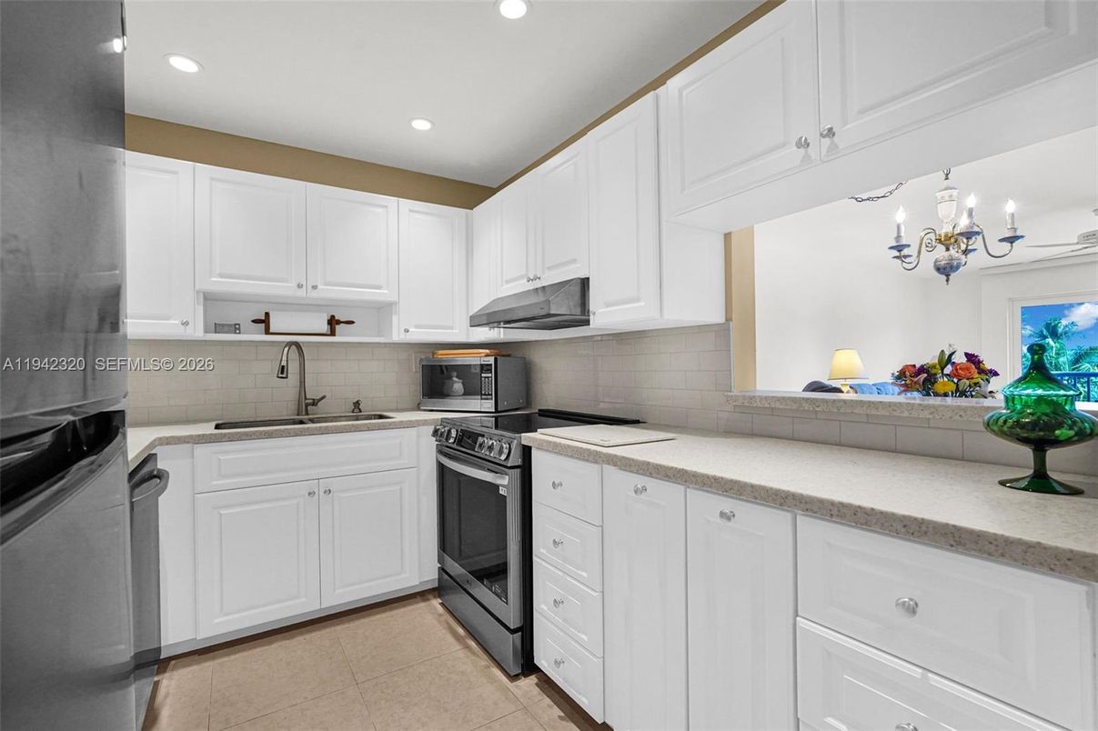Chandelier, Interior, Kitchen, Recessed Lighting
