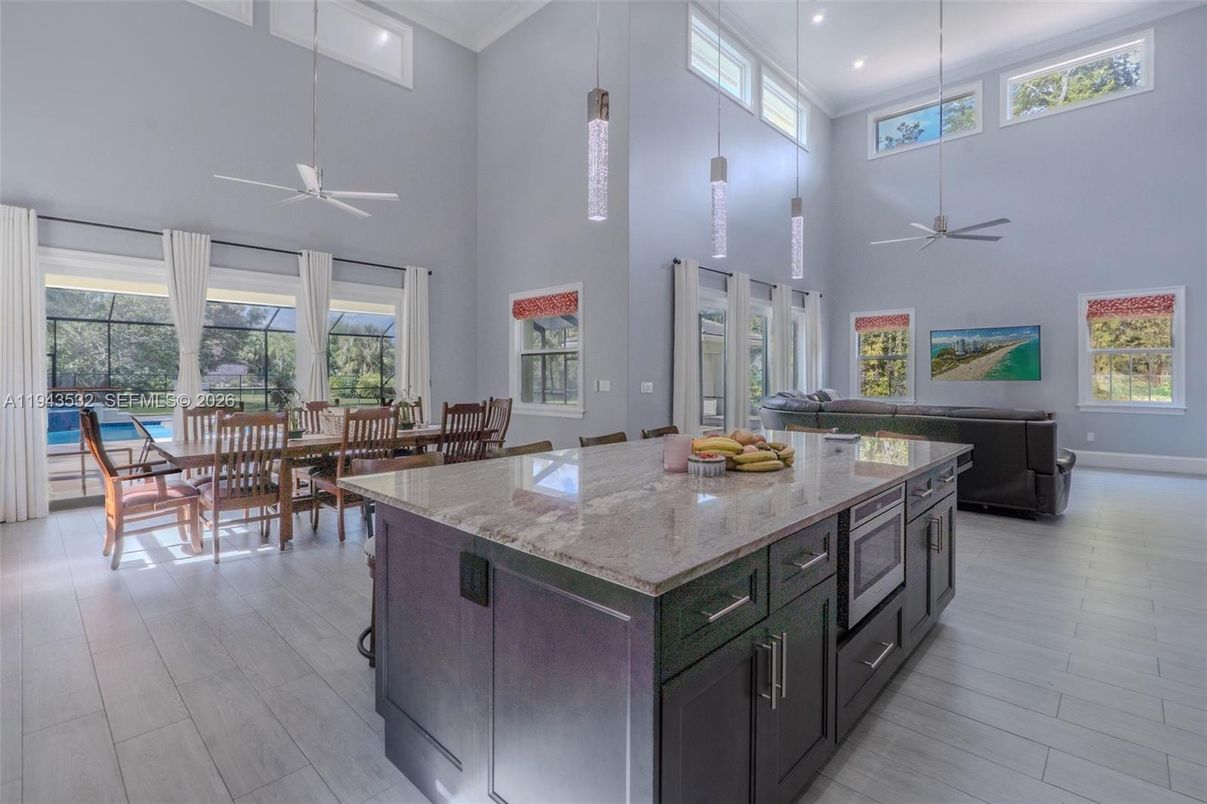 Dining room, Interior, Kitchen, Pendant Lights, Recessed Lighting, Wood Texture Flooring