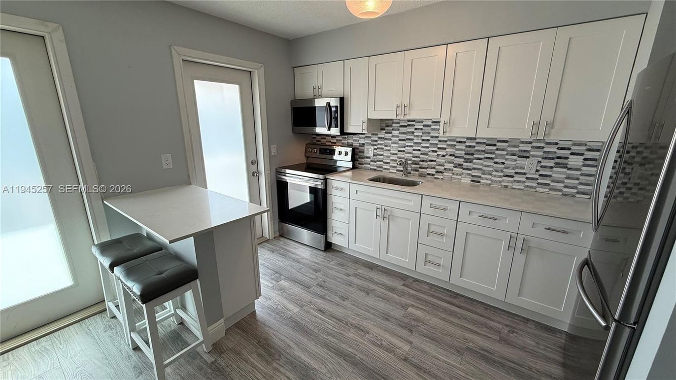 Interior, Kitchen, Stainless Steel Appliances, Wood Texture Flooring