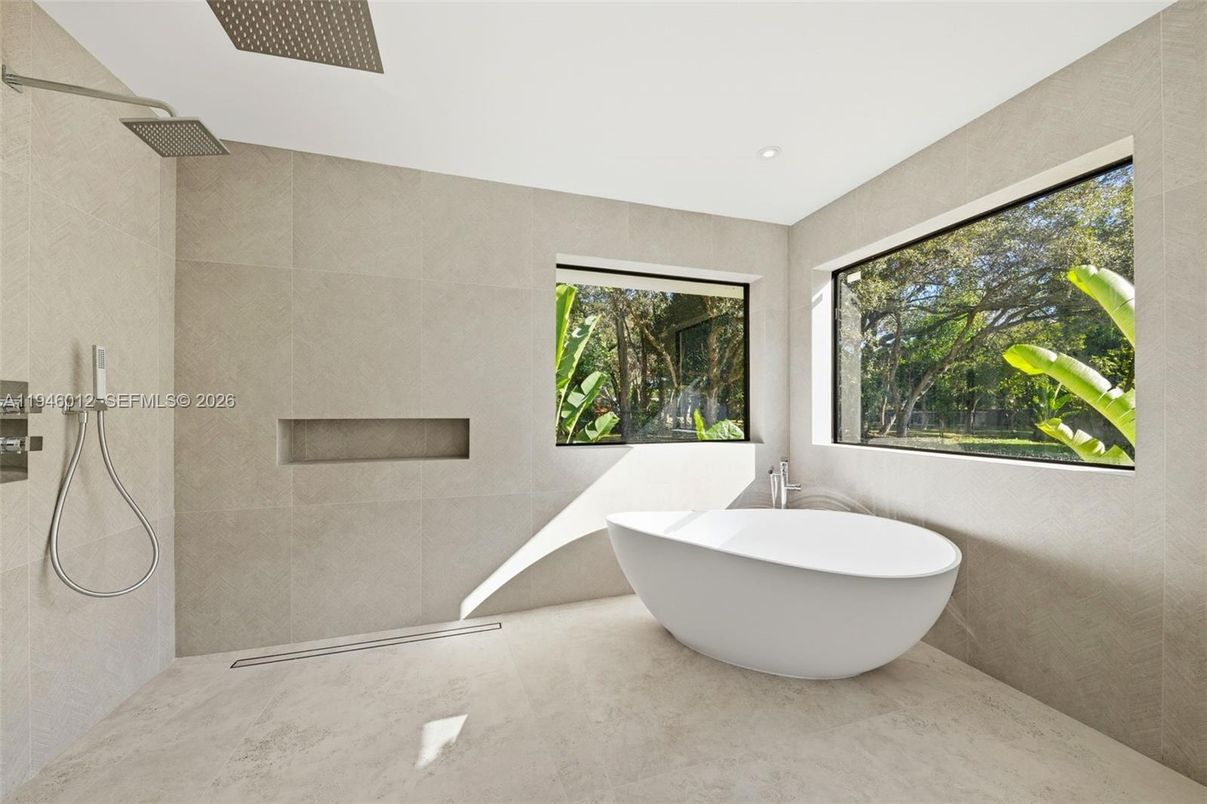 Bathroom, Free Standing Baths, Interior, Recessed Lighting