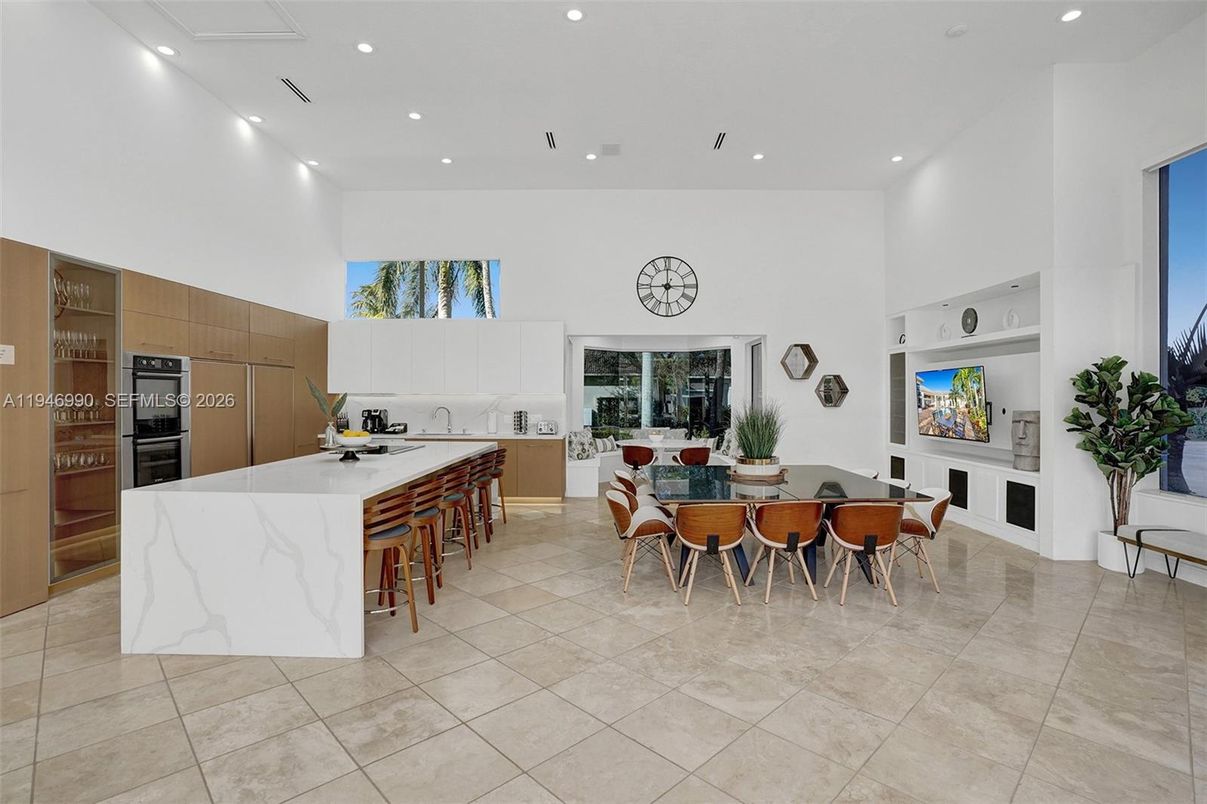 Dining room, Interior, Kitchen, Recessed Lighting