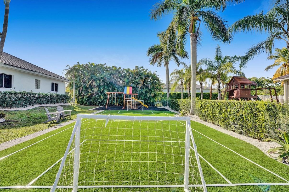 Backyard, Exterior, Playground