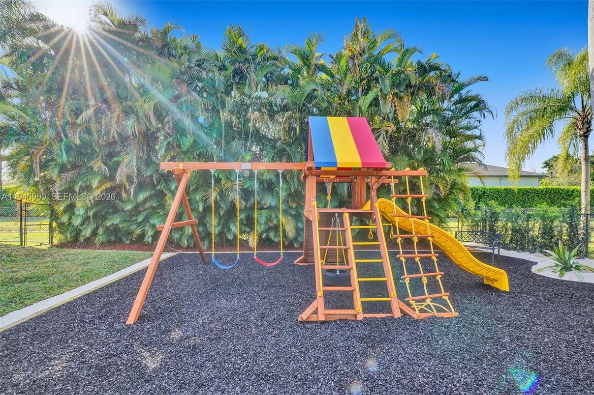 Backyard, Exterior, Playground