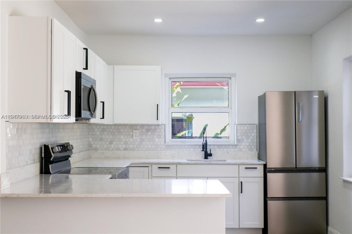 Interior, Kitchen, Recessed Lighting