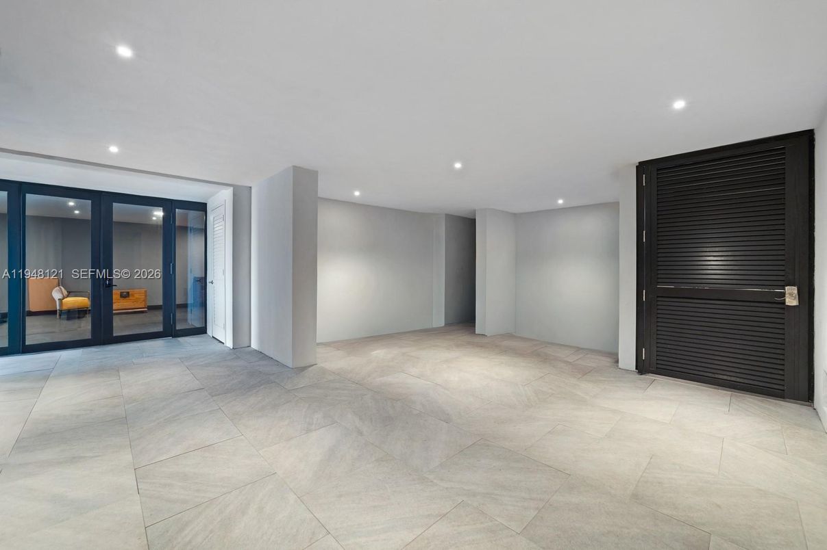 Interior, Recessed Lighting