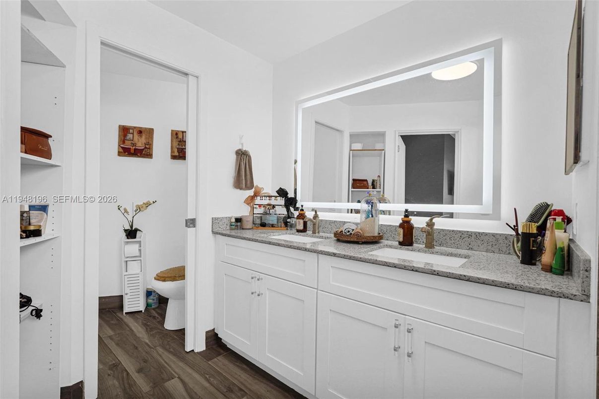 Bathroom, Dual Sink Vanities, Interior, Wood Texture Flooring