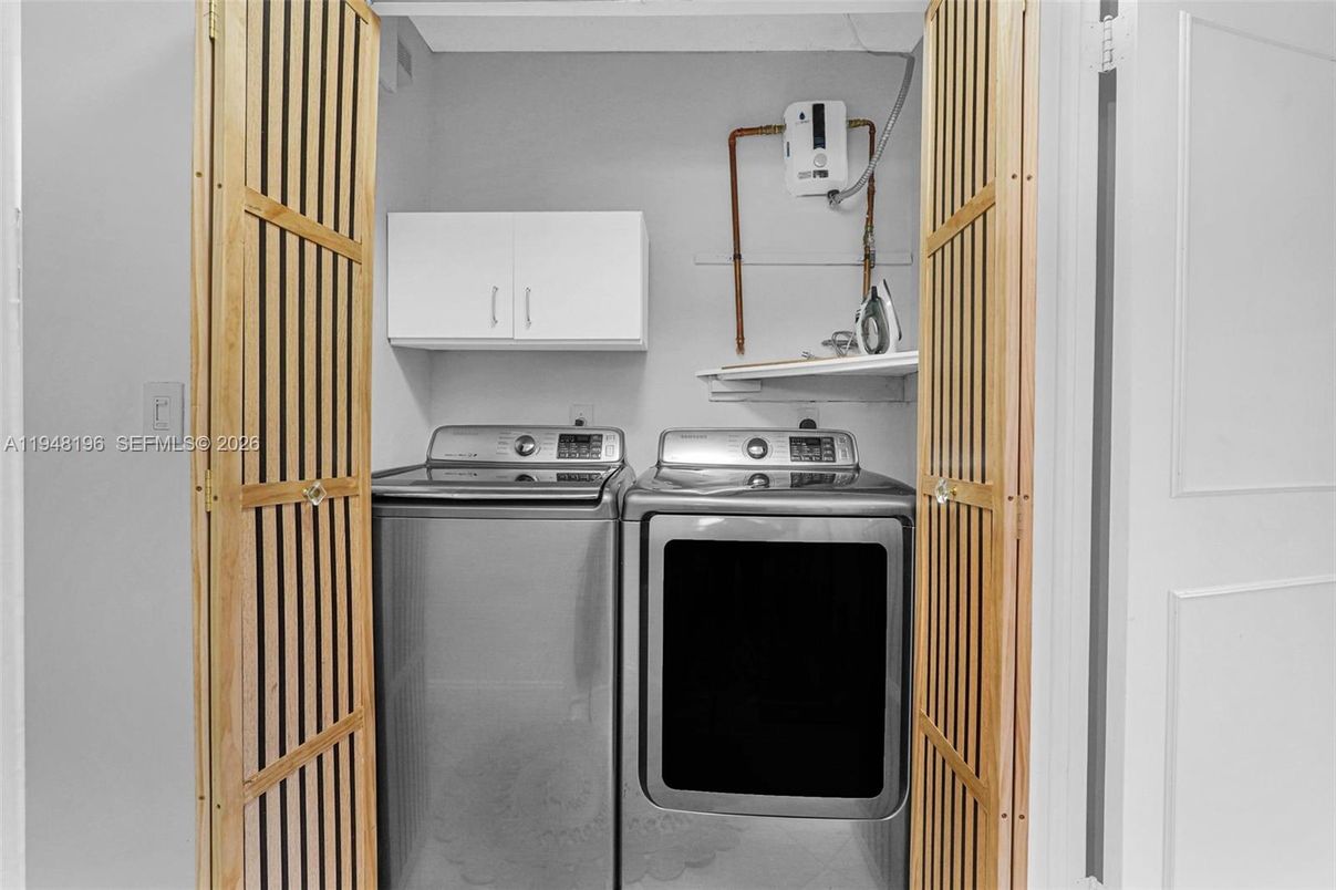 Interior, Utility Closets, Washer