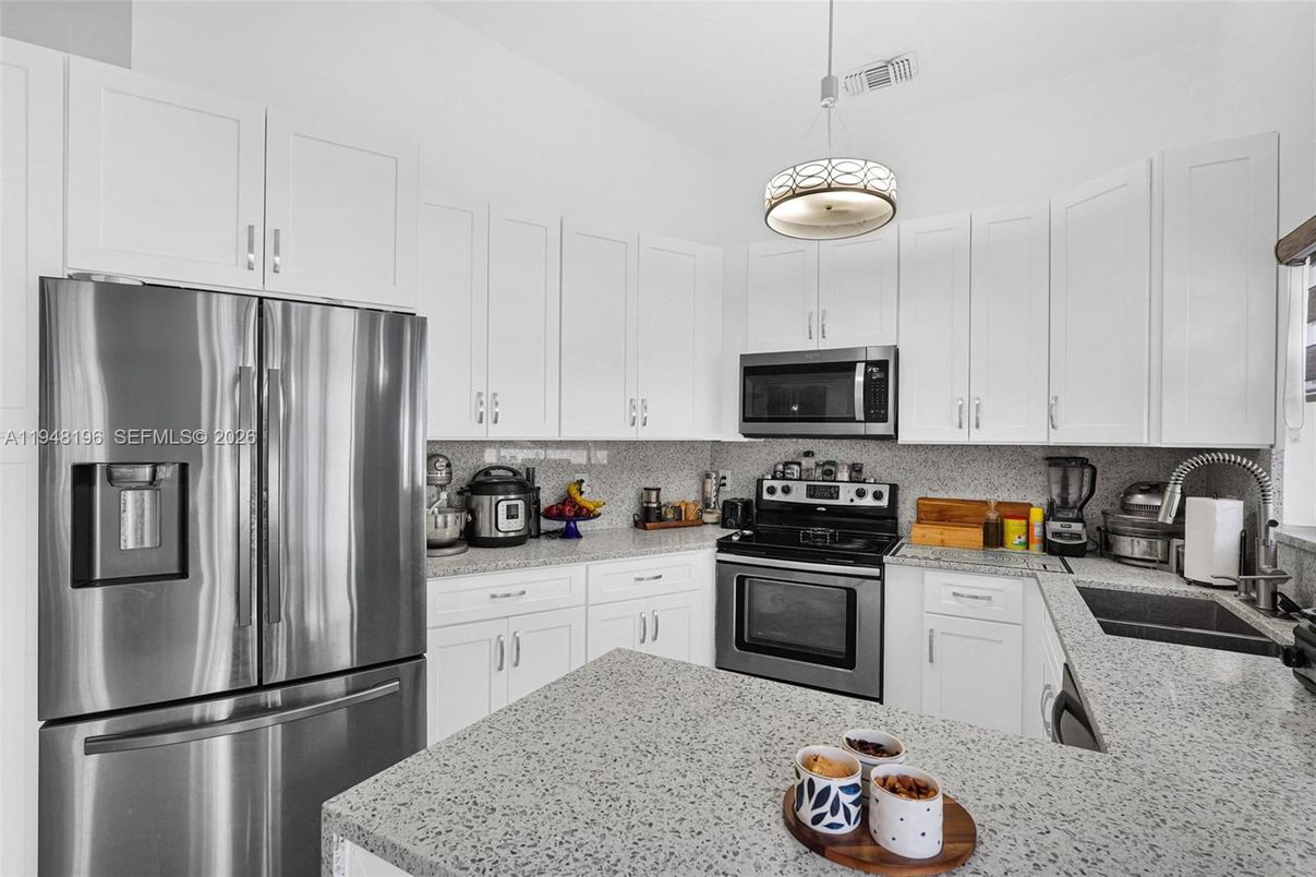 Interior, Kitchen, Pendant Lights, Stainless Steel Appliances