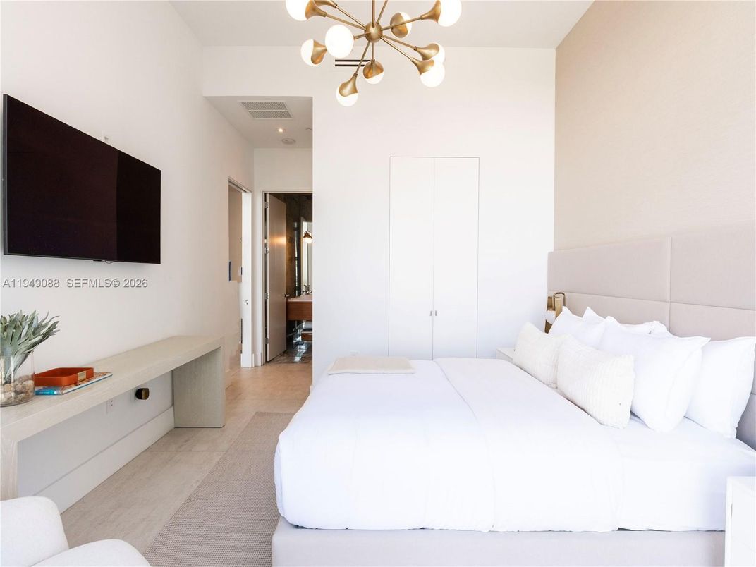 Bedroom, Interior, Pendant Lights, Recessed Lighting