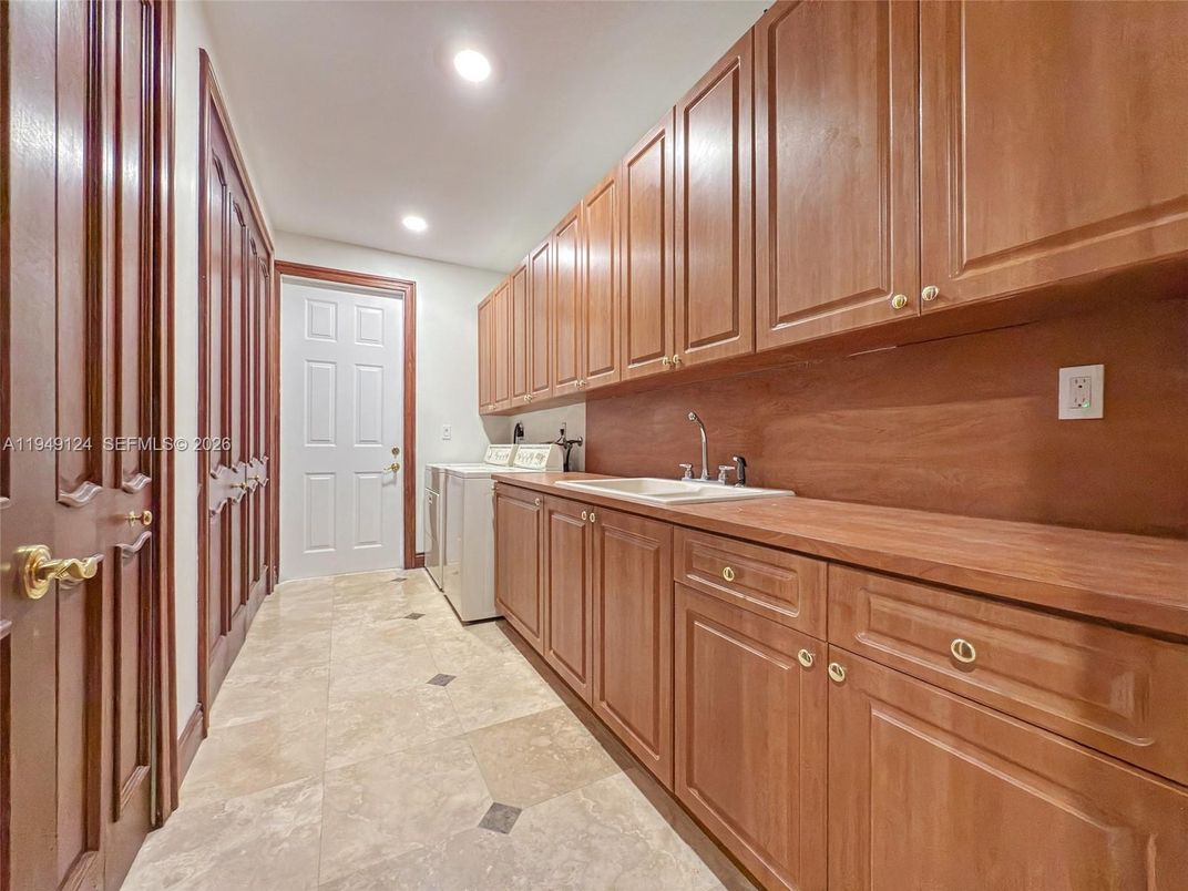 Interior, Recessed Lighting, Washer