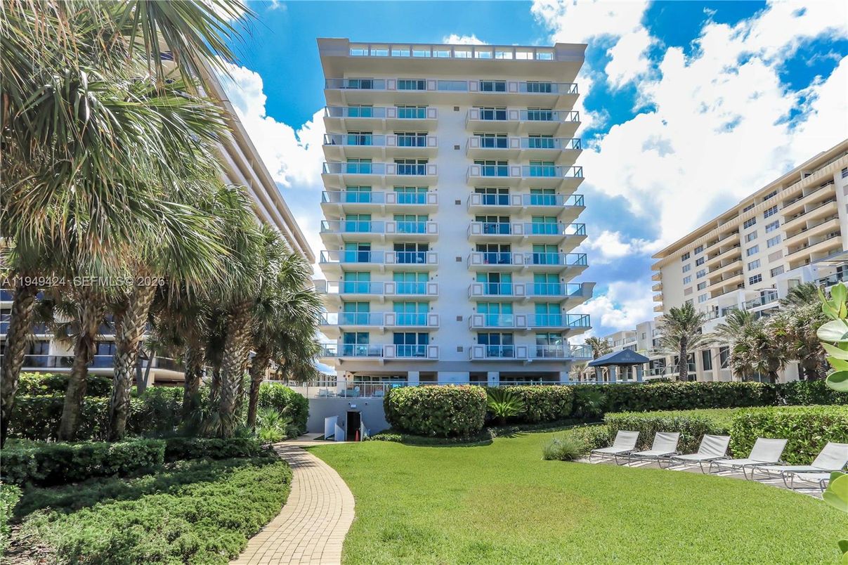 Exterior, Facade, Condo Building