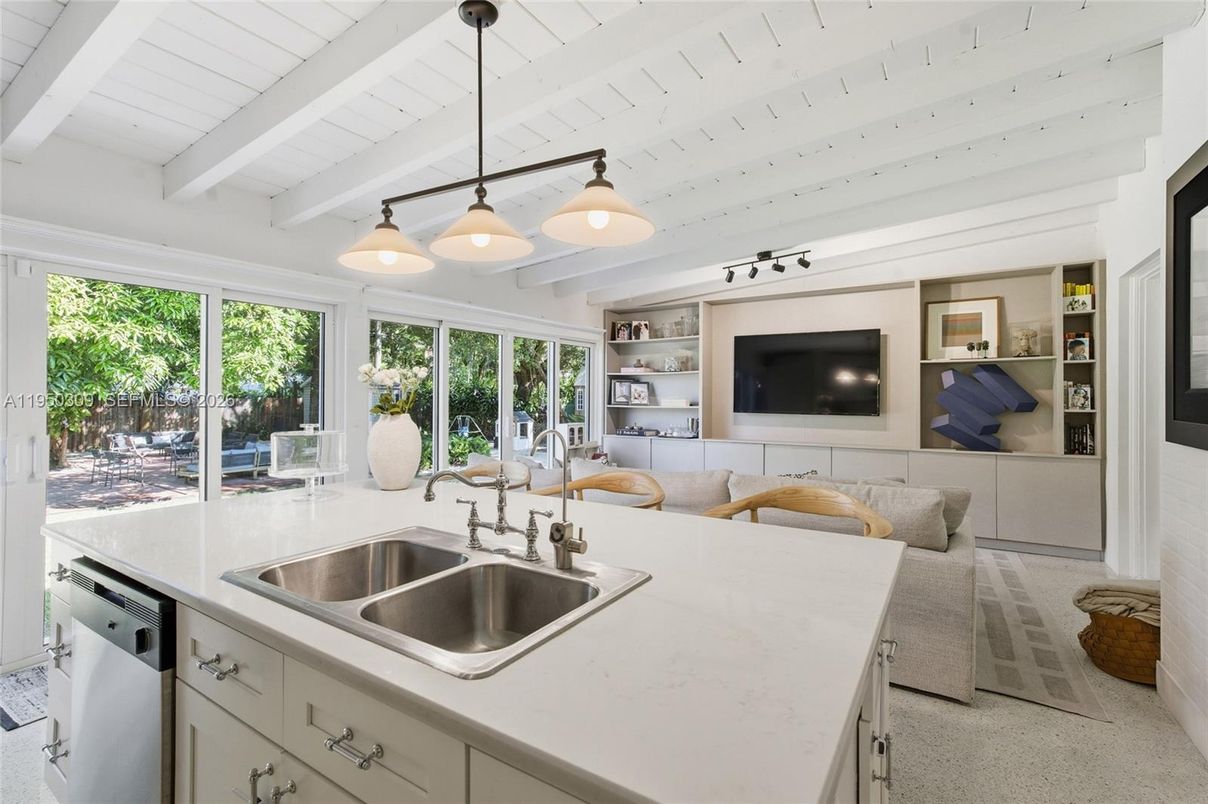 Interior, Kitchen, Pendant Lights