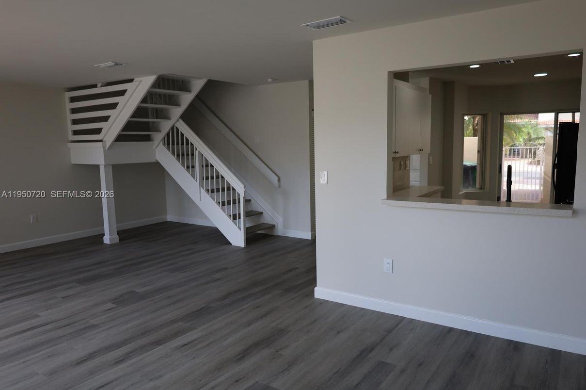 Empty room, Interior, Recessed Lighting, Wood Texture Flooring