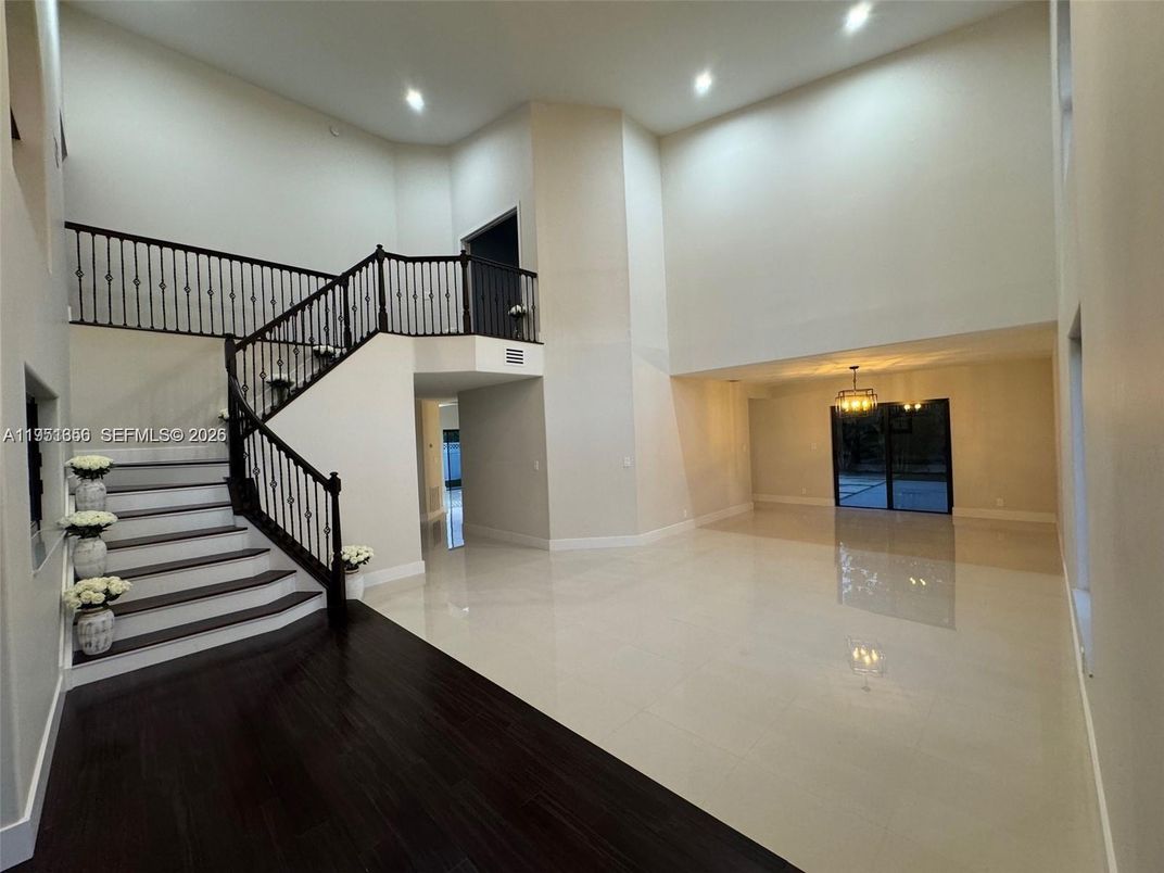 Interior, Recessed Lighting