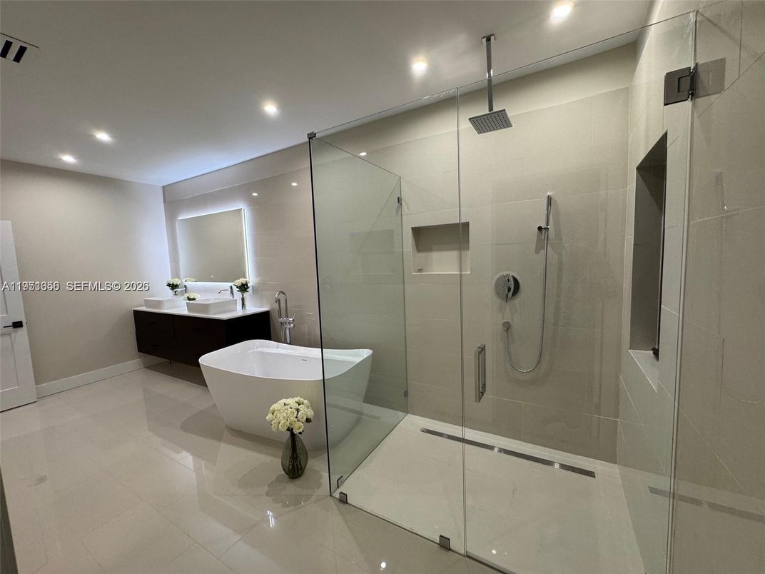 Bathroom, Dual Sink Vanities, Free Standing Baths, Glass Shower, Interior, Recessed Lighting