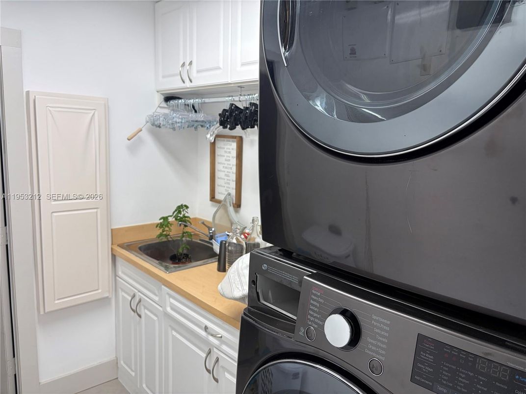 Interior, Washer