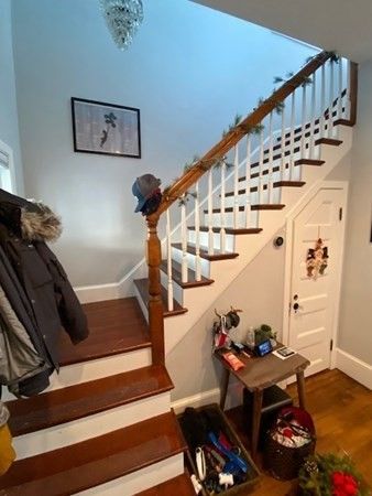 Interior, Pendant Lights, Wood Texture Flooring