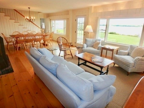 Chandelier, Dining room, Interior, Living room, Wood Texture Flooring