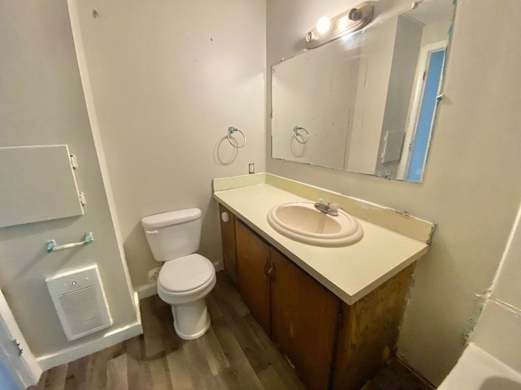 Bathroom, Interior, Wood Texture Flooring