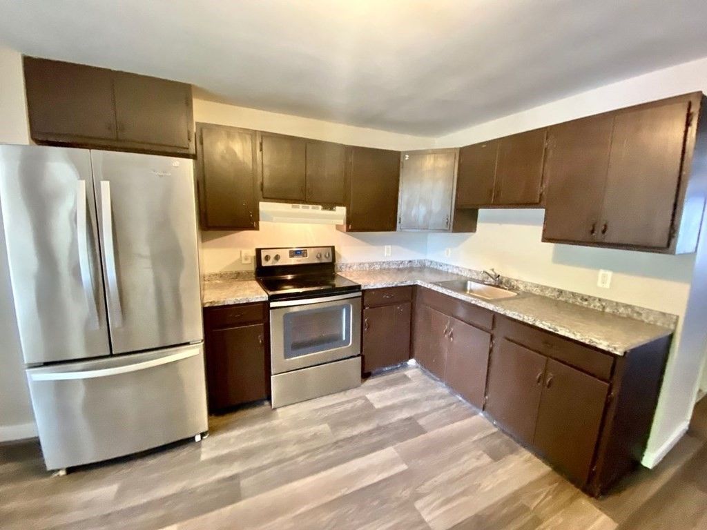 Interior, Kitchen, Stainless Steel Appliances, Wood Texture Flooring