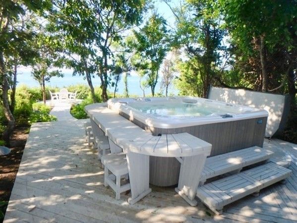 Exterior, Hot Tub, Water