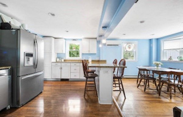 Dining room, Interior, Kitchen, Recessed Lighting, Stainless Steel Appliances, Wood Texture Flooring
