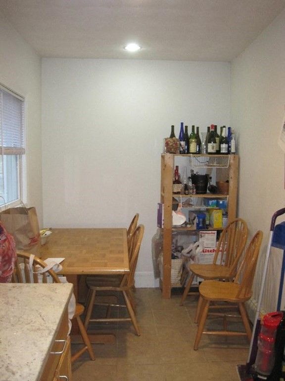 Dining room, Interior, Recessed Lighting