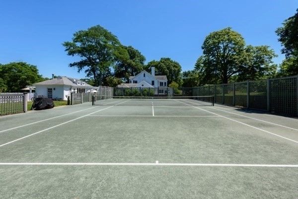 Exterior, Tennis Courts