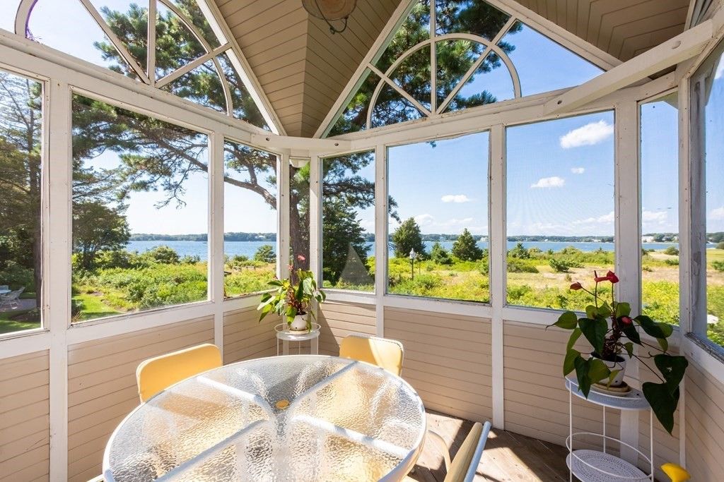 Interior, Sun Room, Water