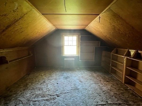 Empty room, Interior, Wooden Ceilings