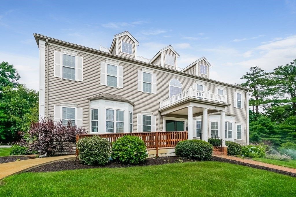 Exterior, Facade, Georgian