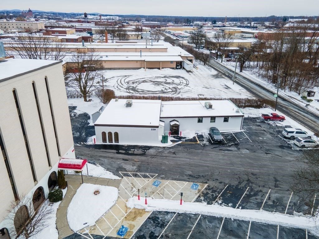 Exterior, Drone