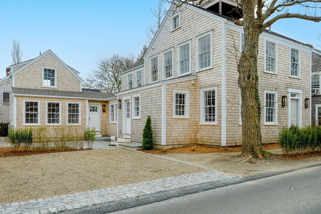 Exterior, Facade, Cape Cod