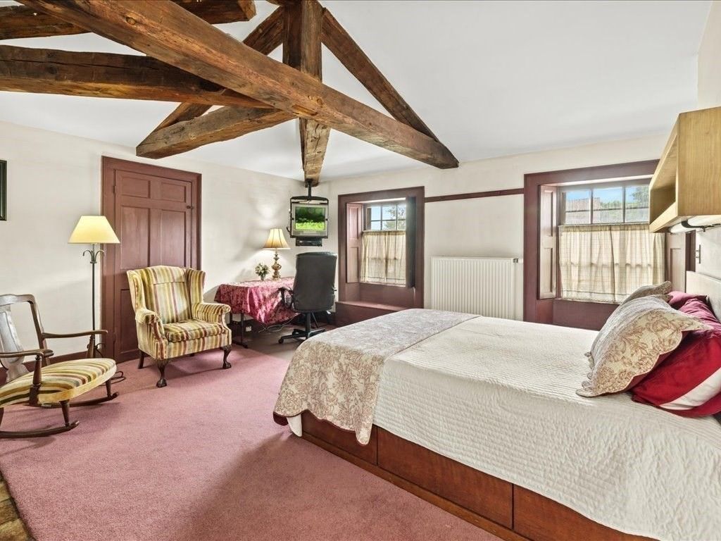 Bedroom, Home Office, Interior, Wooden Beams