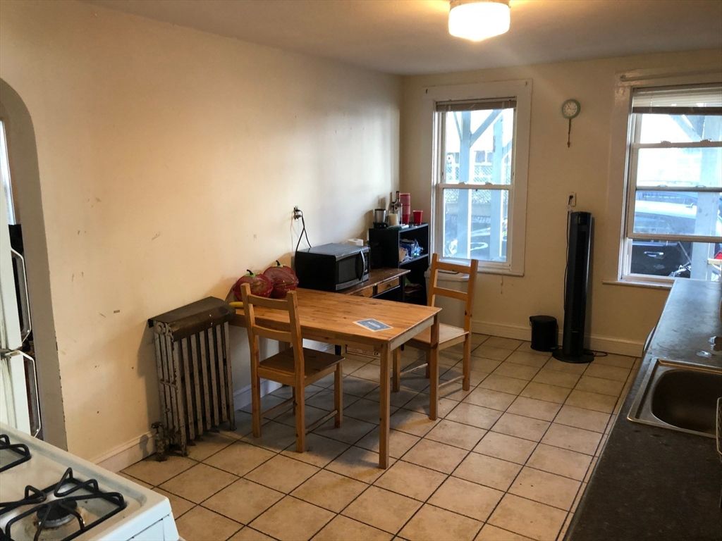 Dining room, Interior