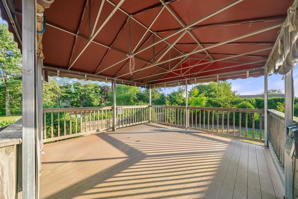Exterior, Wood Texture Flooring
