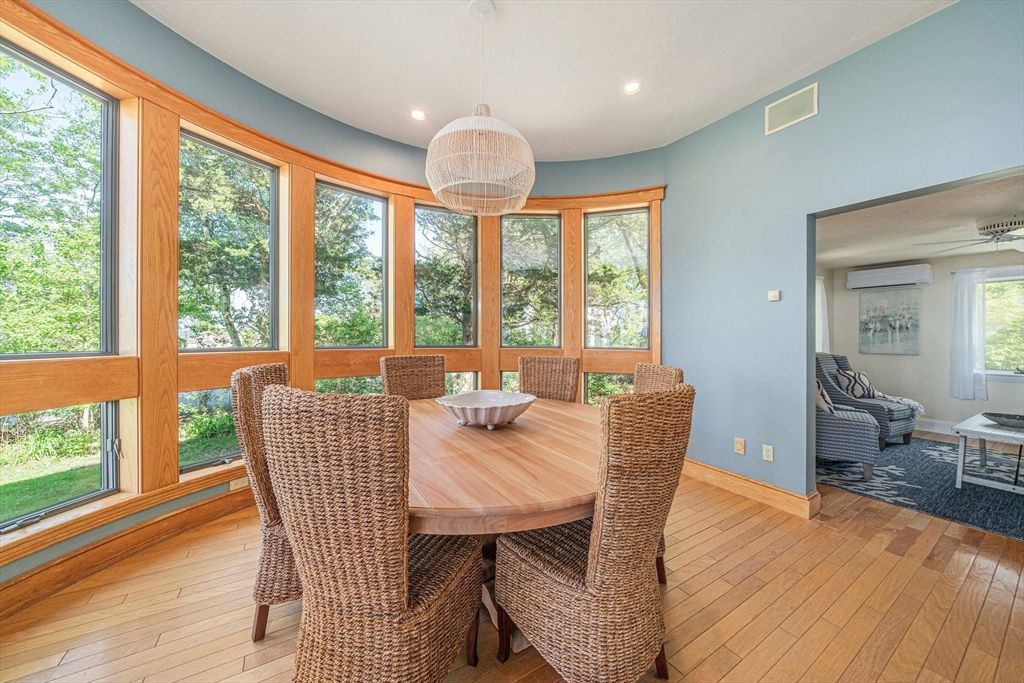 Dining room, Interior, Pendant Lights, Recessed Lighting, Wood Texture Flooring