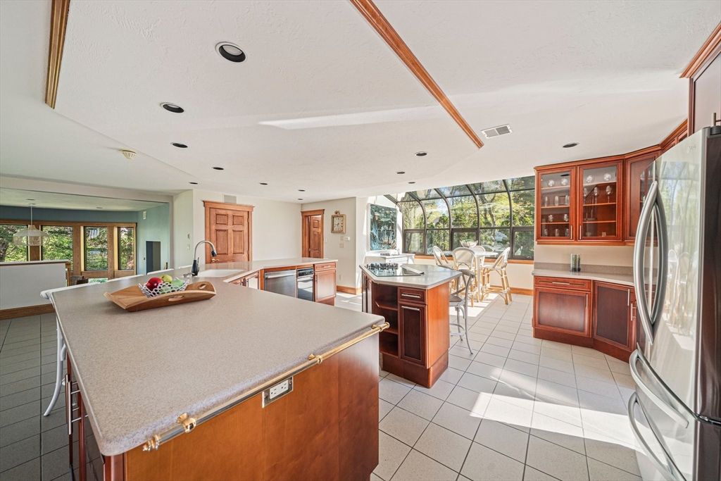 Dining room, Interior, Kitchen, Recessed Lighting
