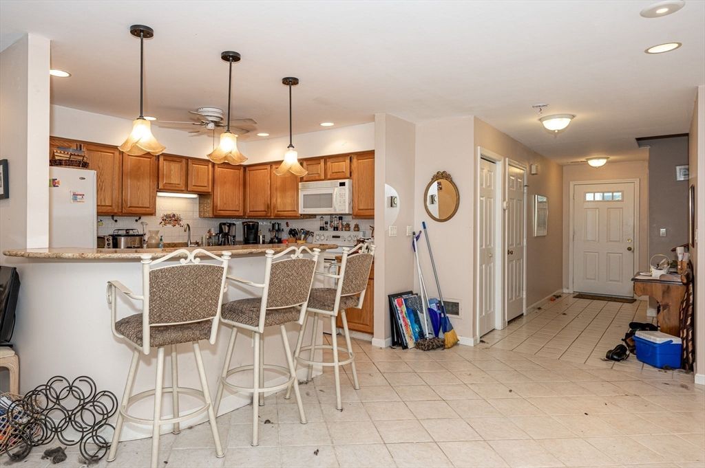 Interior, Kitchen, Pendant Lights, Recessed Lighting