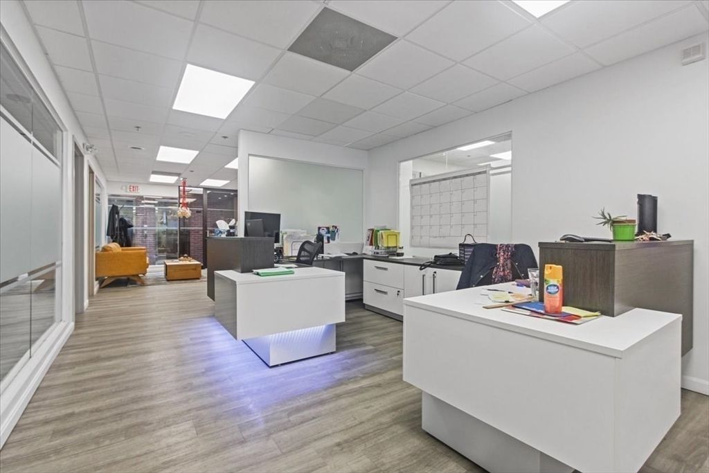 Home Office, Interior, Recessed Lighting, Wood Texture Flooring