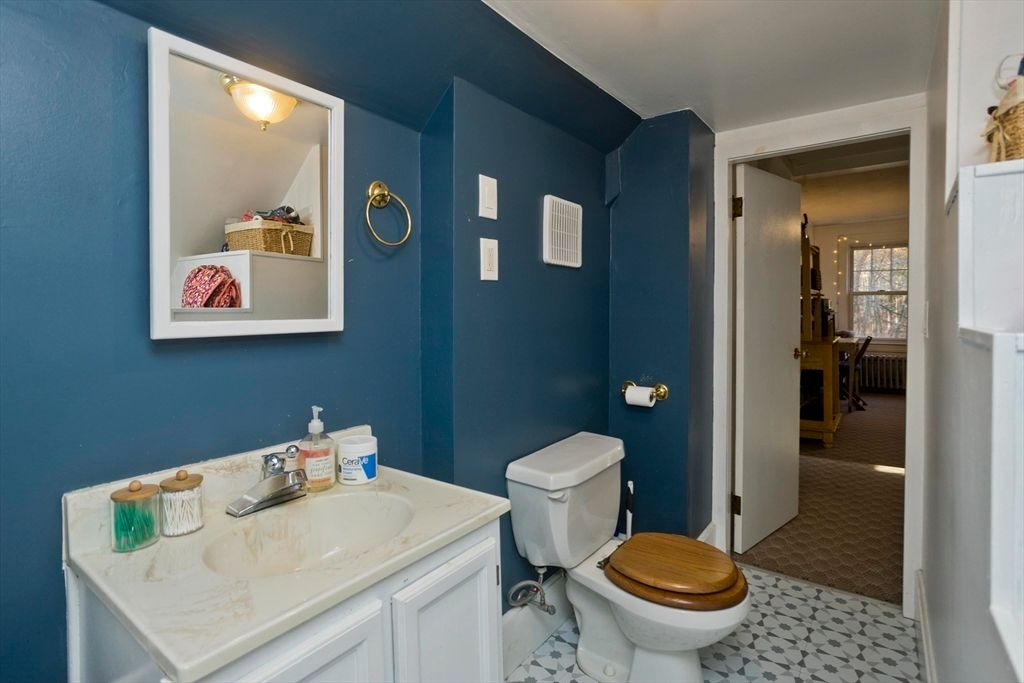 Bathroom, Interior